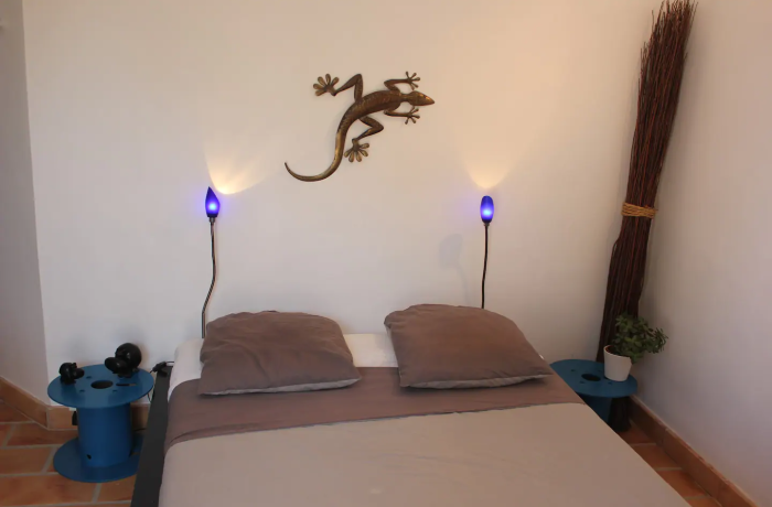 Furnished tourist accommodation at Prés des Lones in Aubord bedroom 3