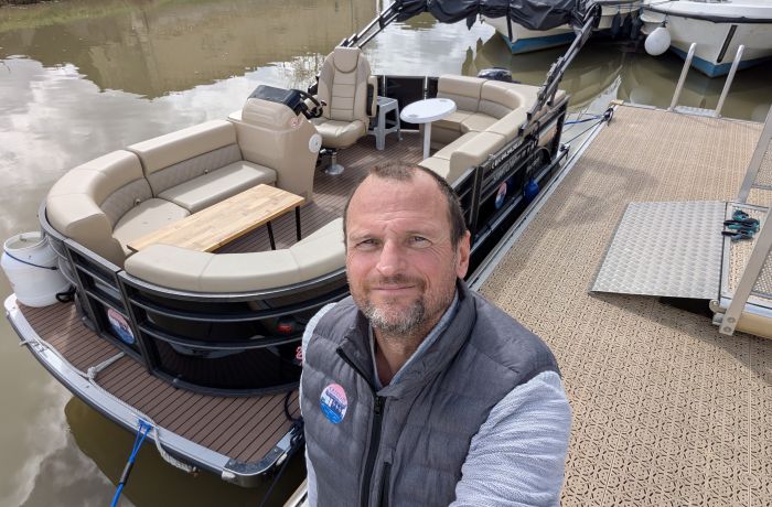 houseboat camargue