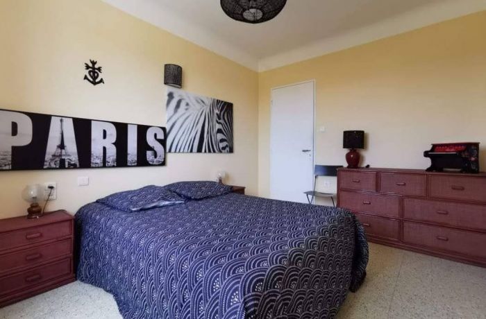 meublé de tourisme CAZAME à Vauvert chambre jaune