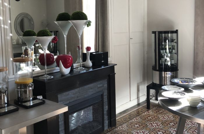 hotel le lys d'or Vauvert espace petit déjeuner