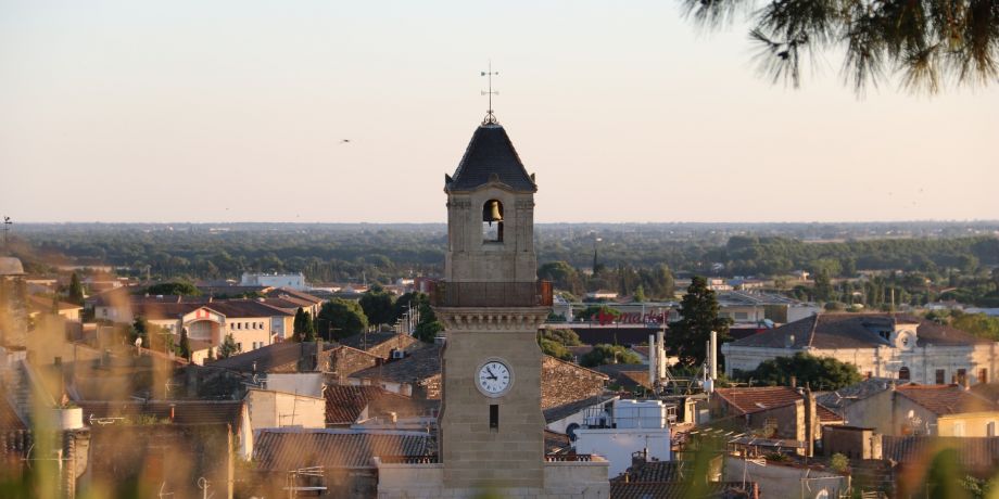 tour de l'horloge Vauvert